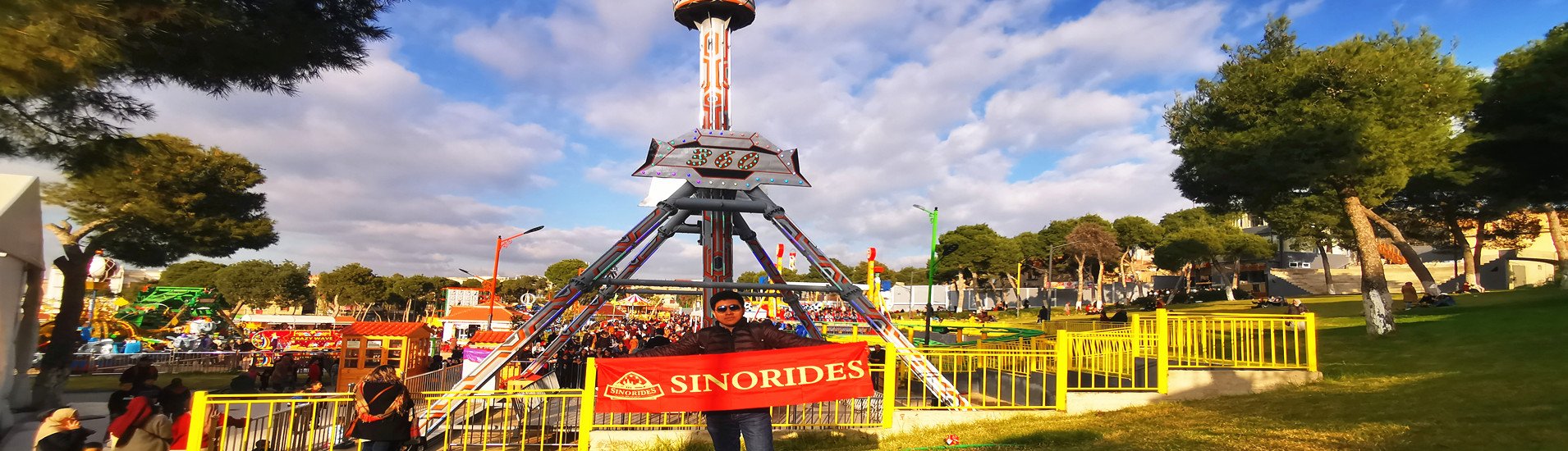 360 pendulum ride