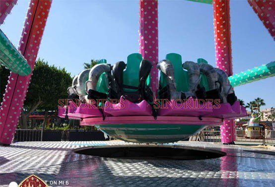 Juego Péndulo con 12 Asientos