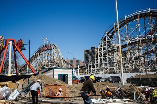Construcción de parques de atracciones