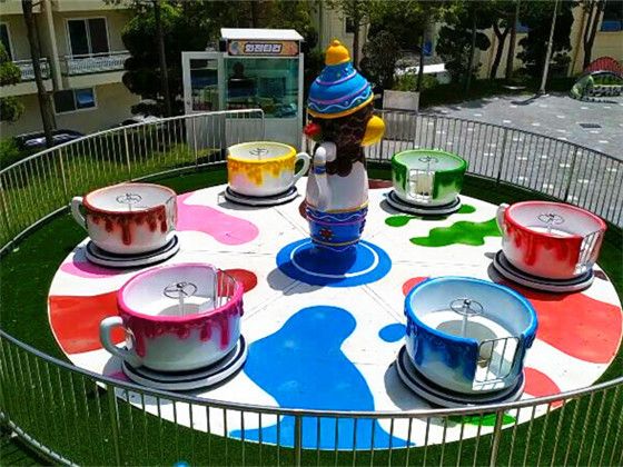 Características del Paseo en Tazas Locas