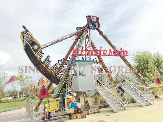 Cómo se Mueve la Atracción Barco Pirata